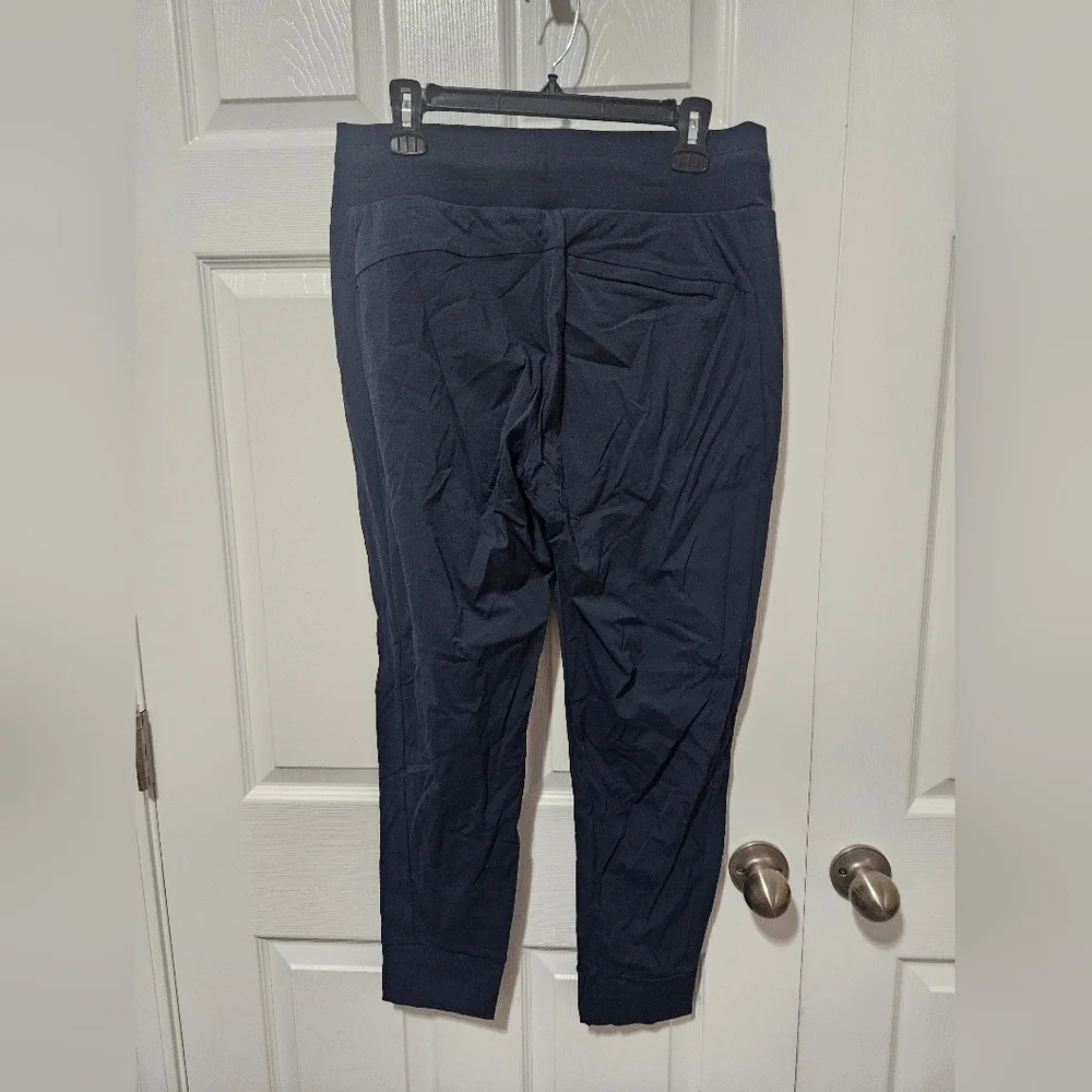 Athleta Trekkie Jogger Navy 10